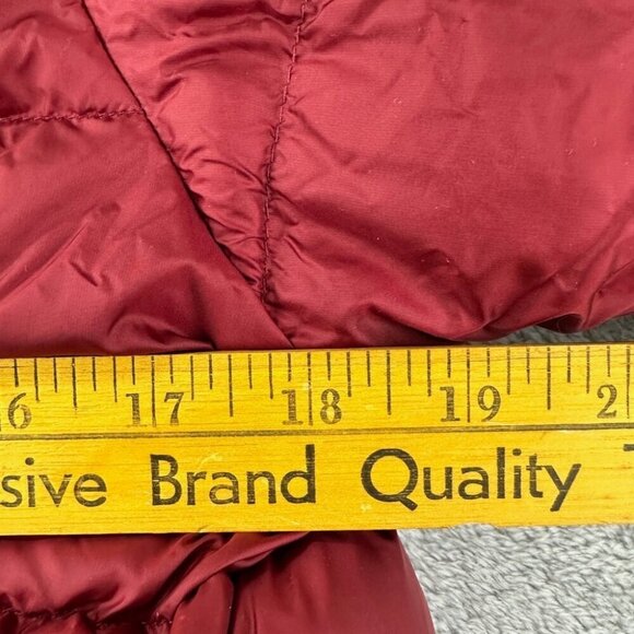 Burberry Red Down Puffer Jacket Boys Size 10 - Picture 9 of 16